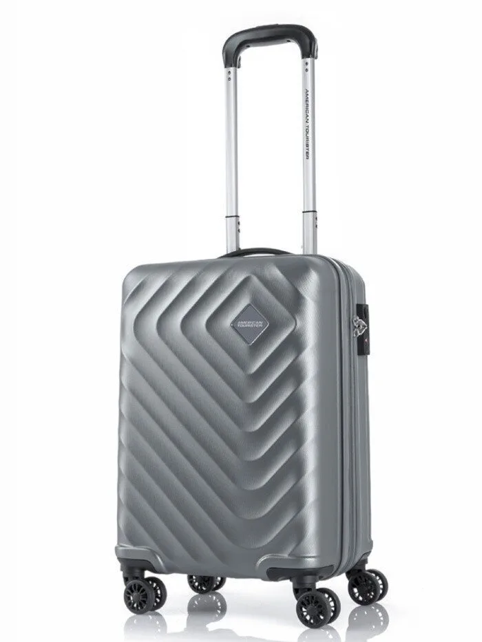 Чемодан ручная кладь QC5-18002 S4 American Tourister